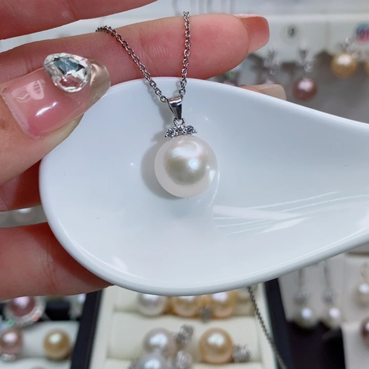 淡水珍珠银S925镶嵌吊坠(赠链)