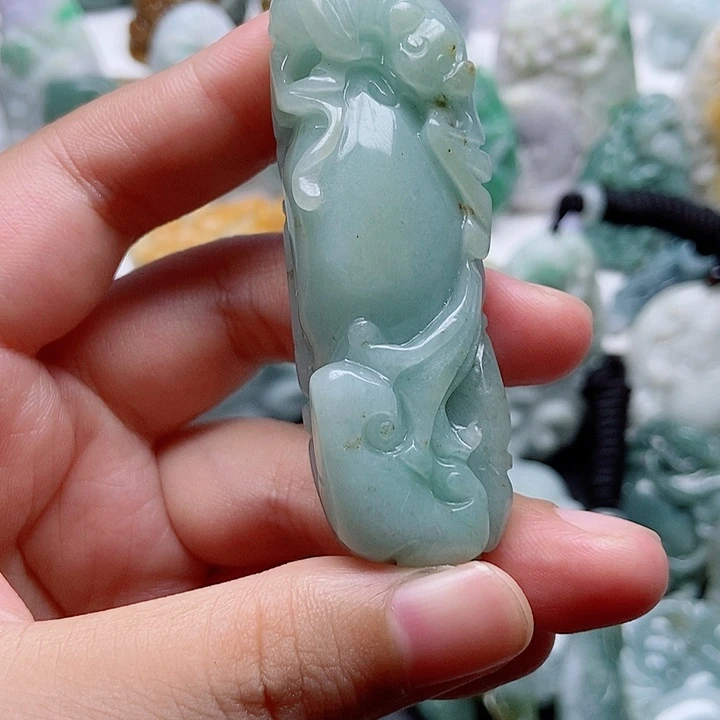 翡翠未镶嵌吊坠(不含链)1