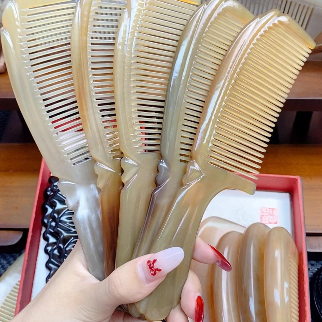 纯手工制作纯牛角梳子