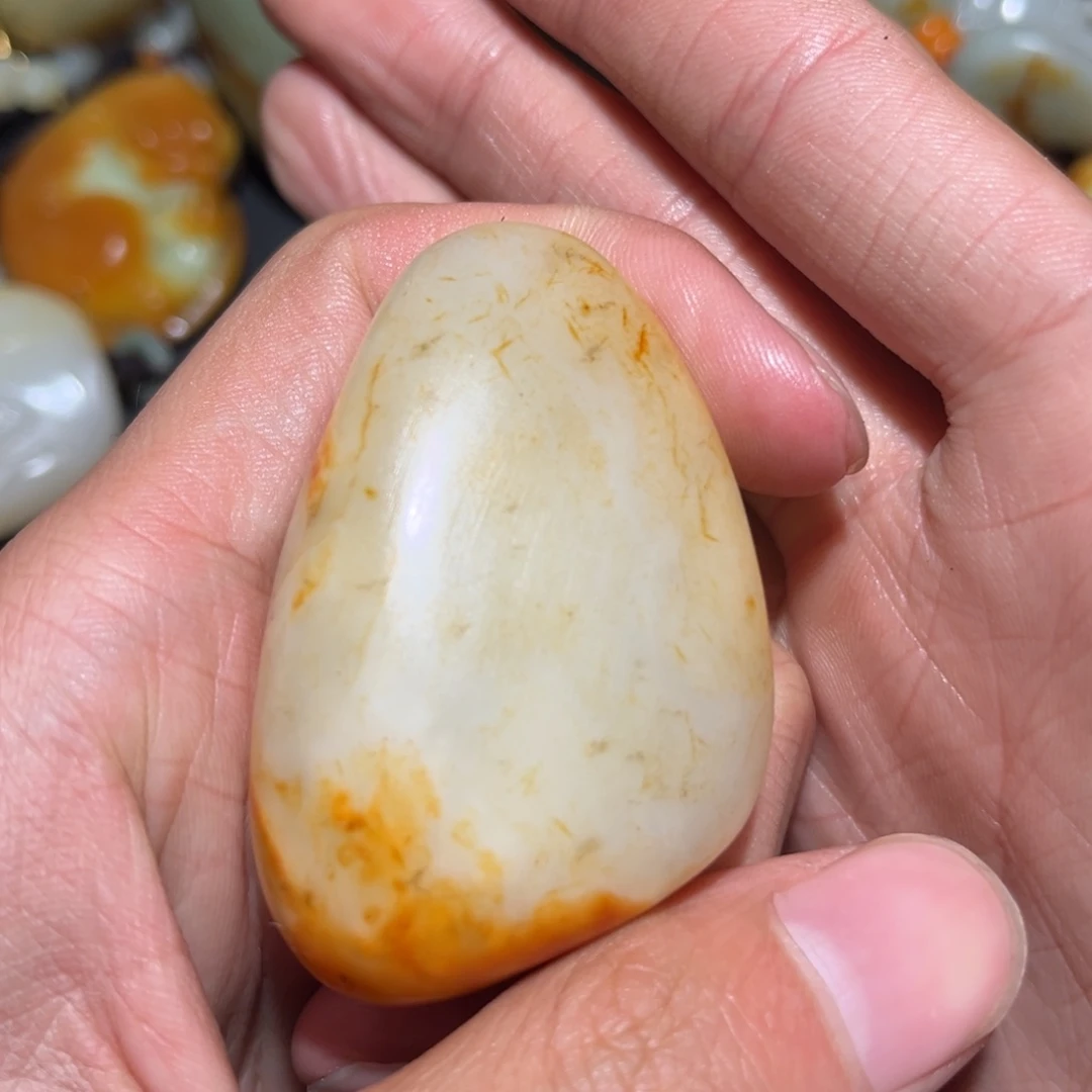 和田玉未镶嵌珠宝奇石