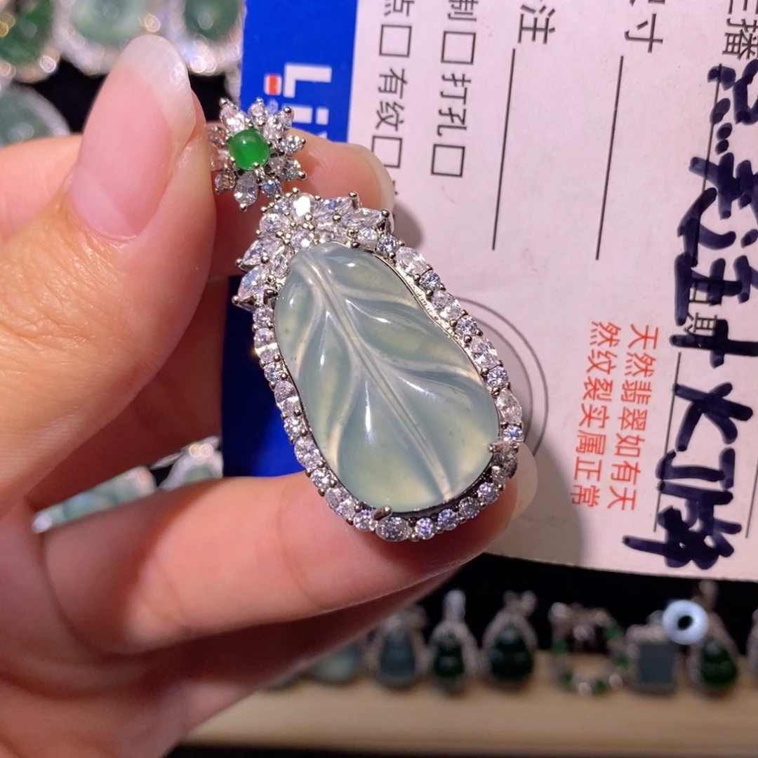 翡翠未镶嵌颈饰天然