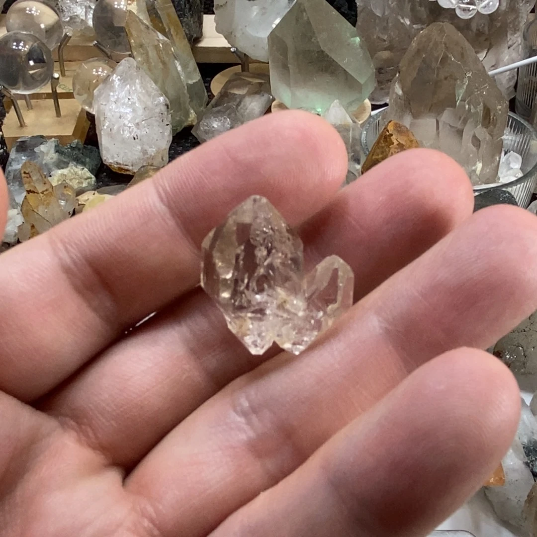 未镶嵌水晶珠宝半成品