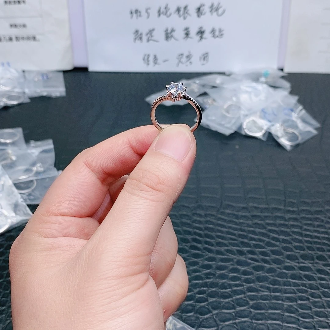 合成碳硅石925银微镶雪花1克拉18码