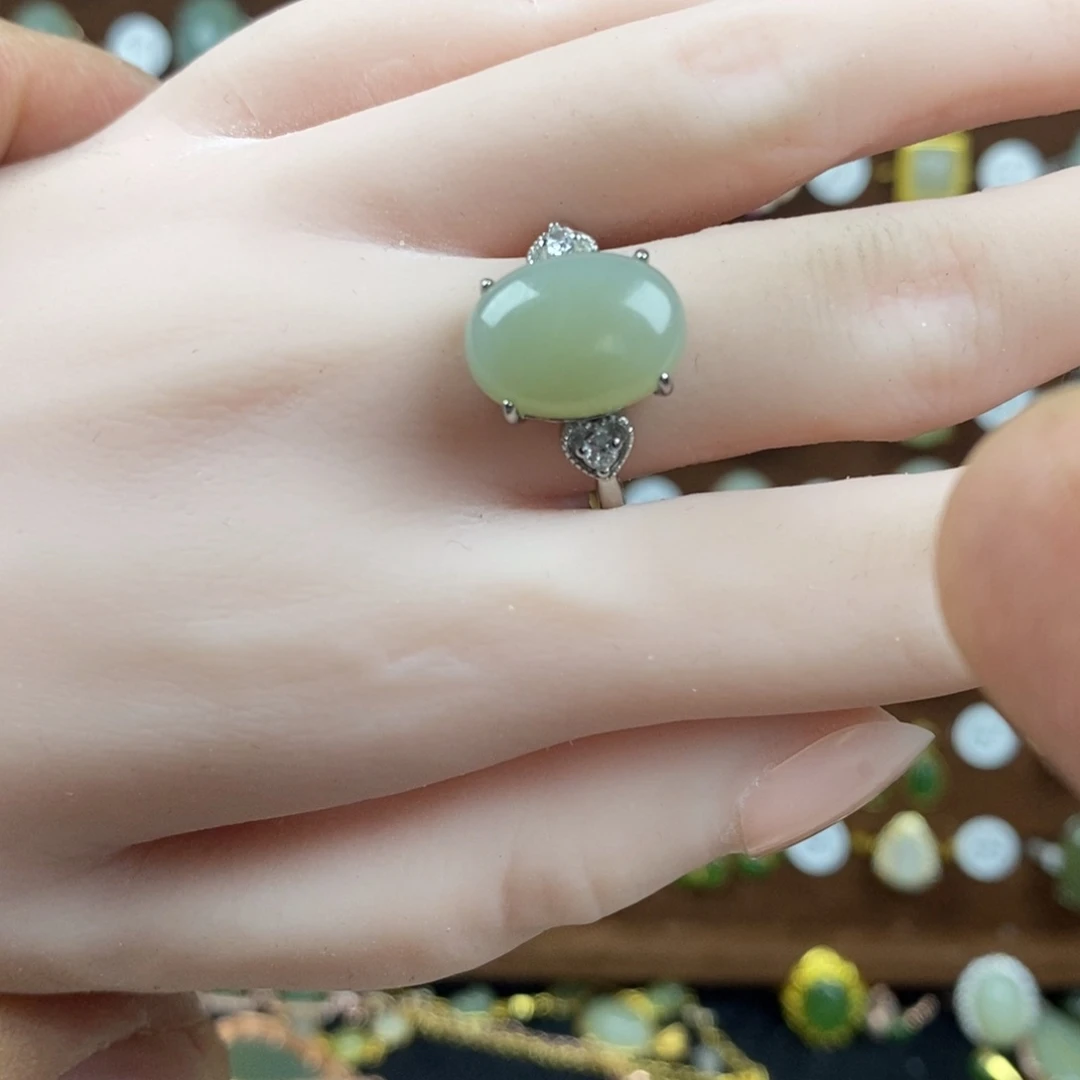 和田玉（青白玉）戒指合金