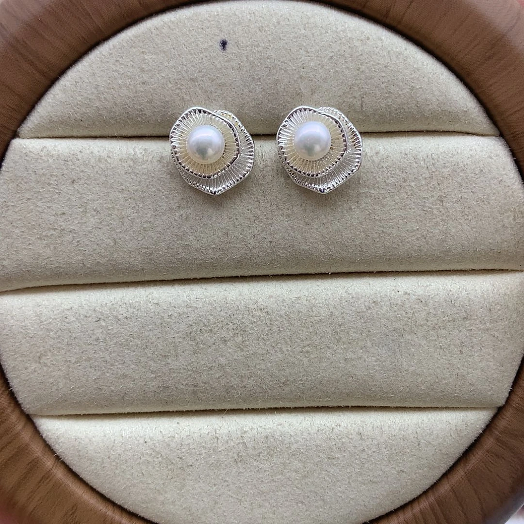 未镶嵌耳饰淡水珍珠