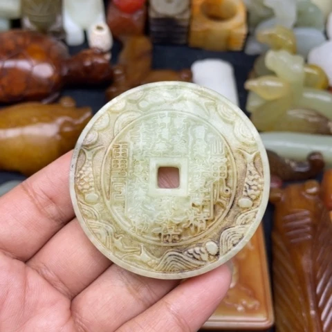 蛇纹石玉未镶嵌颈饰96