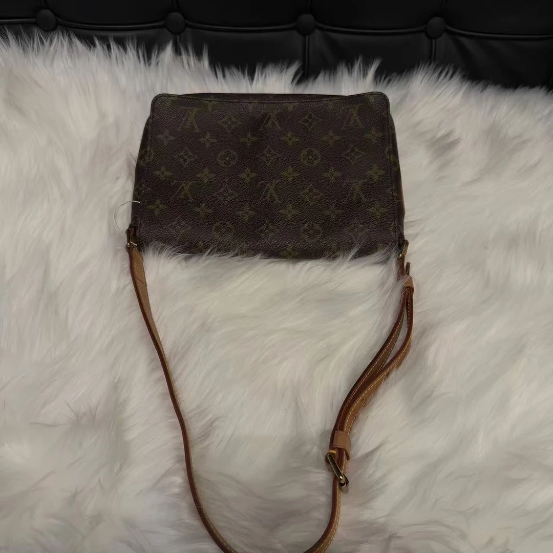 95新 LouisVuitton/路易威登 二弟/95新/1482/单肩包