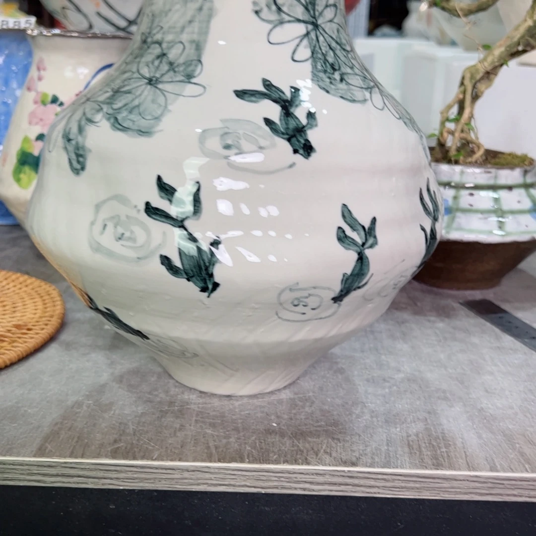 红陶一*、口10高24无孔