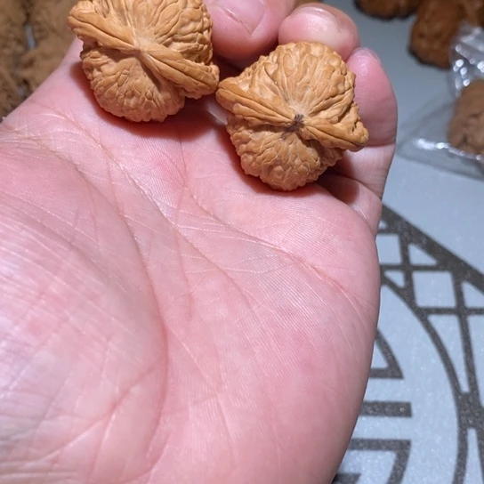 文玩核桃吊坠K*·白石子