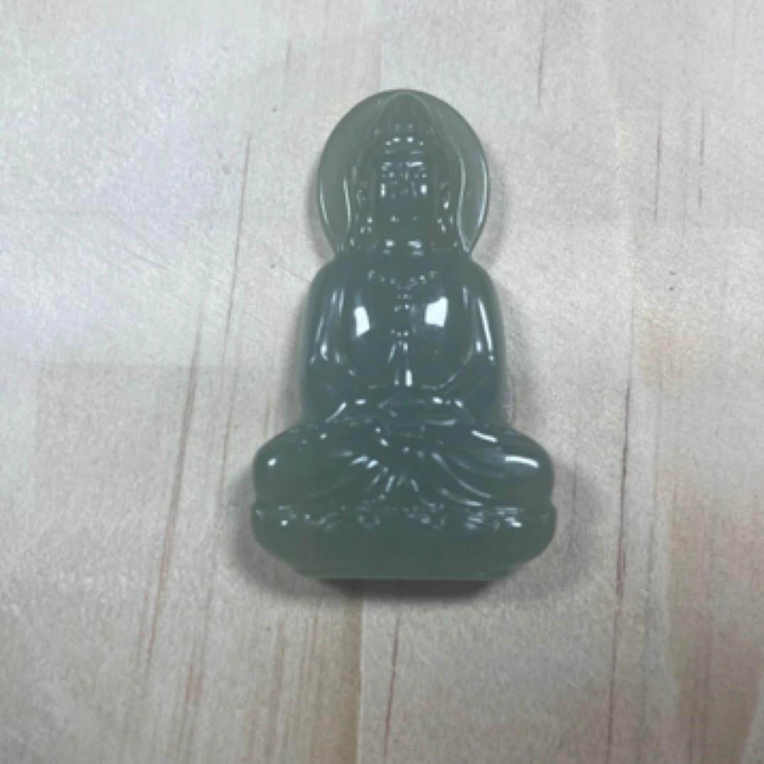 和田玉湖水绿立体观音挂坠