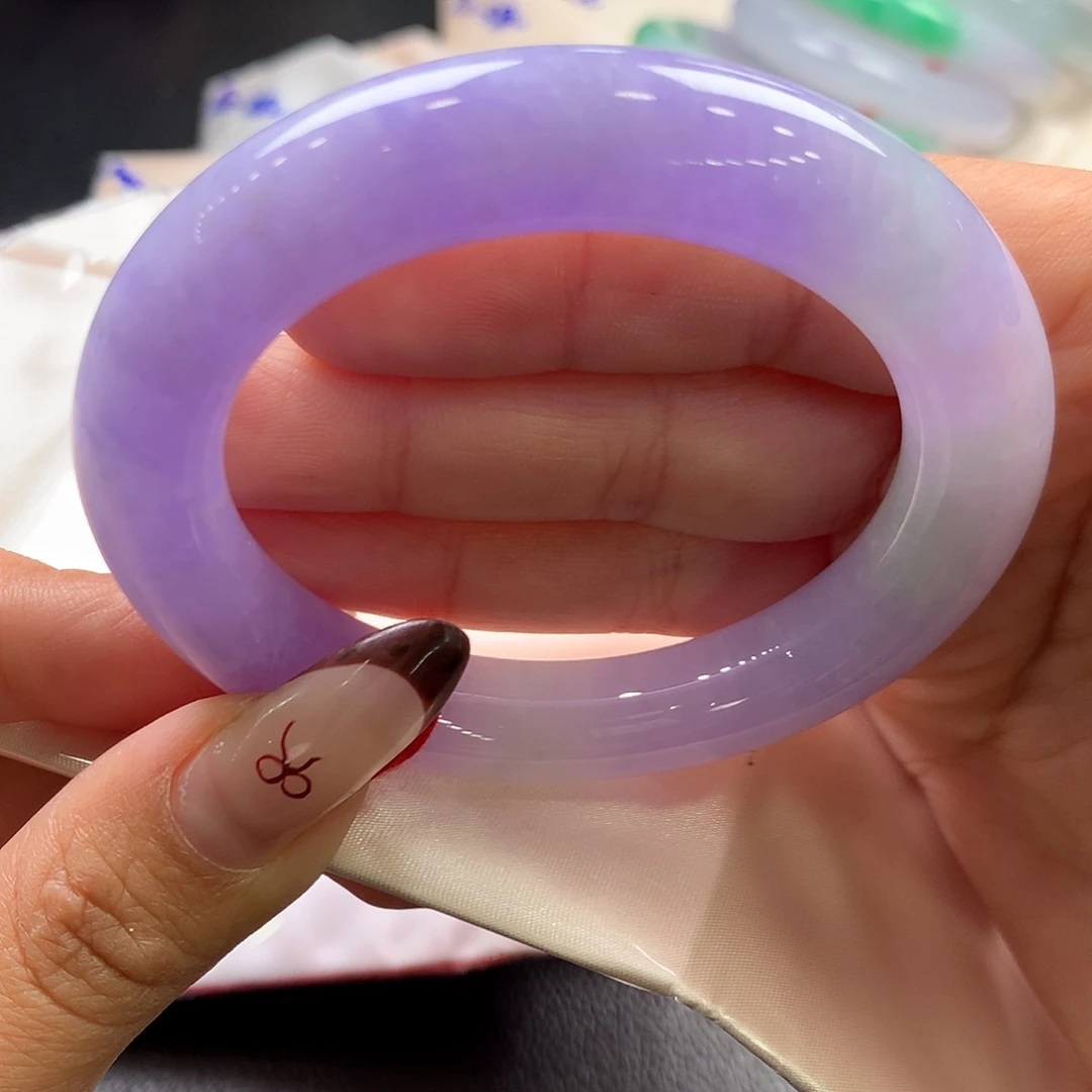 翡翠未镶嵌手镯（圆镯）27号