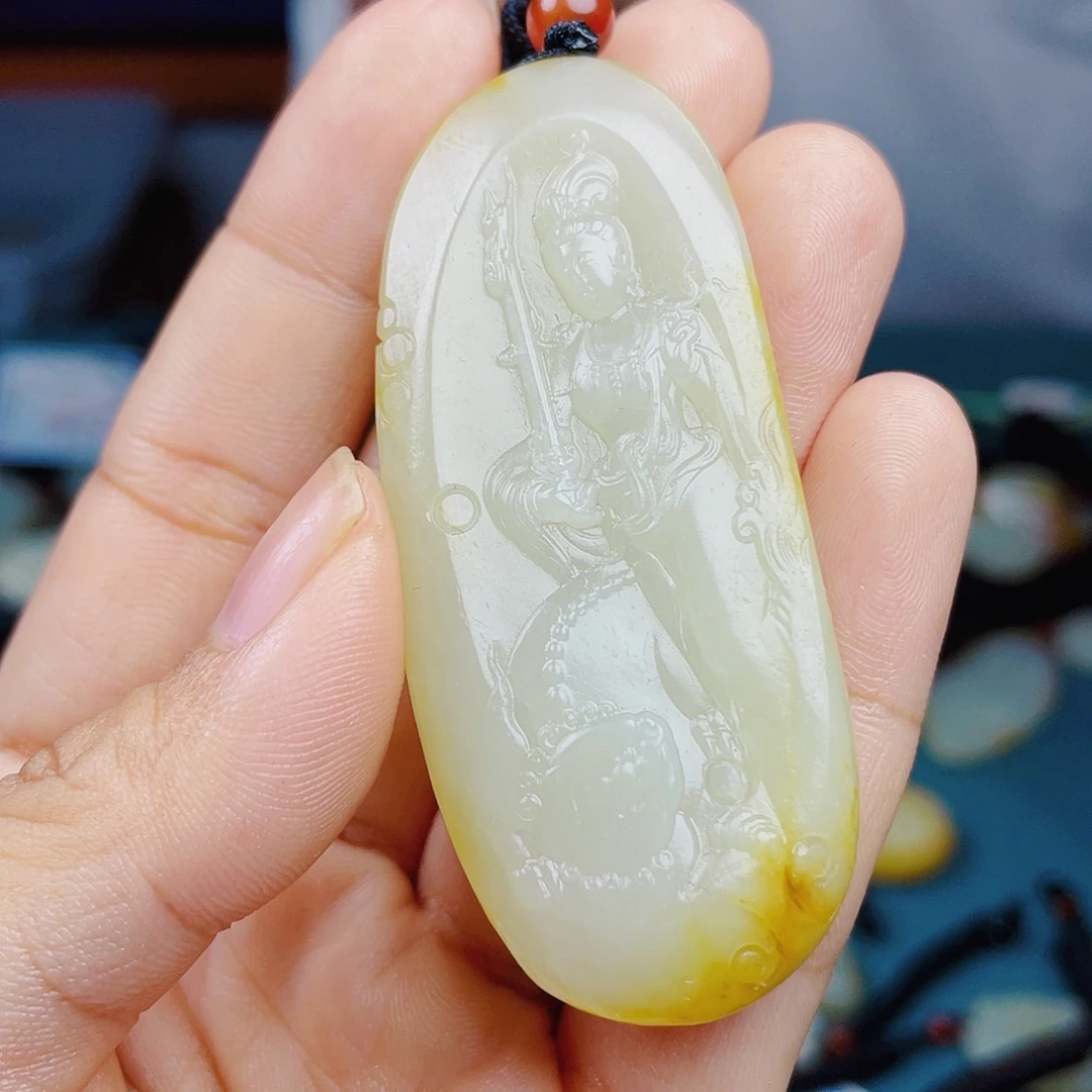 颈饰未镶嵌和田玉