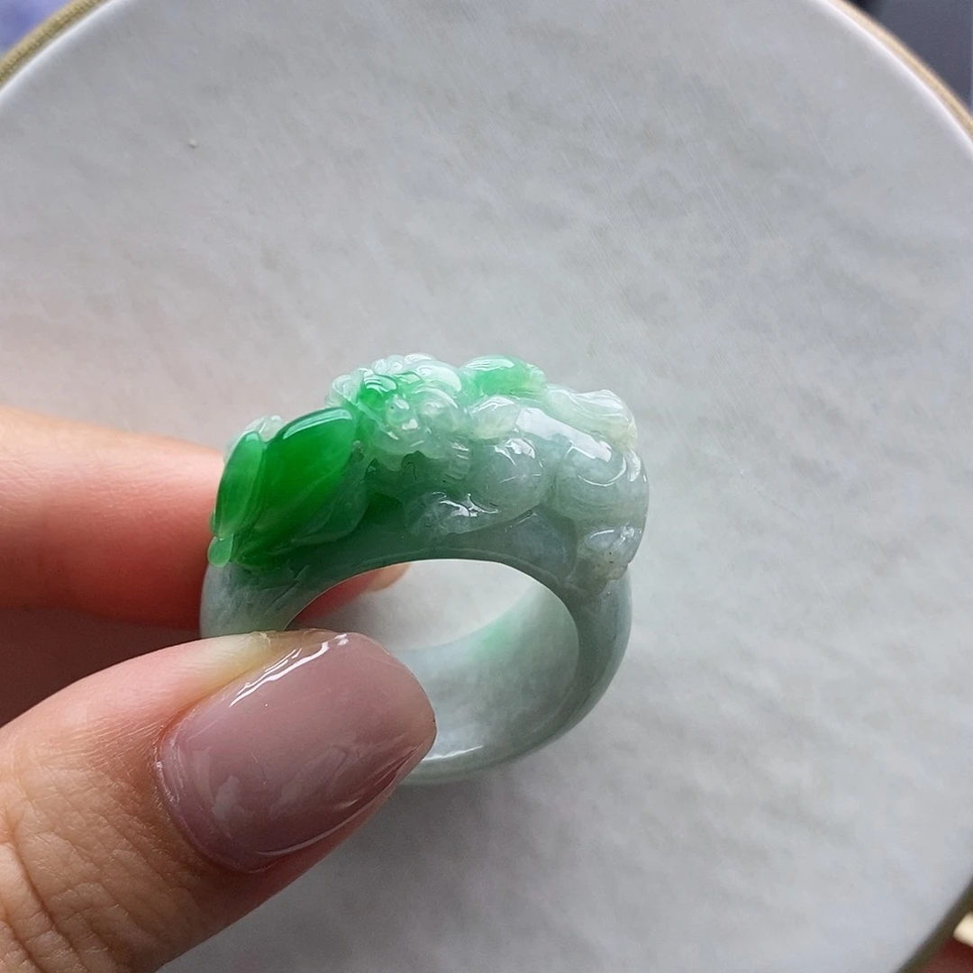 翡翠戒圈未镶嵌戒圈
