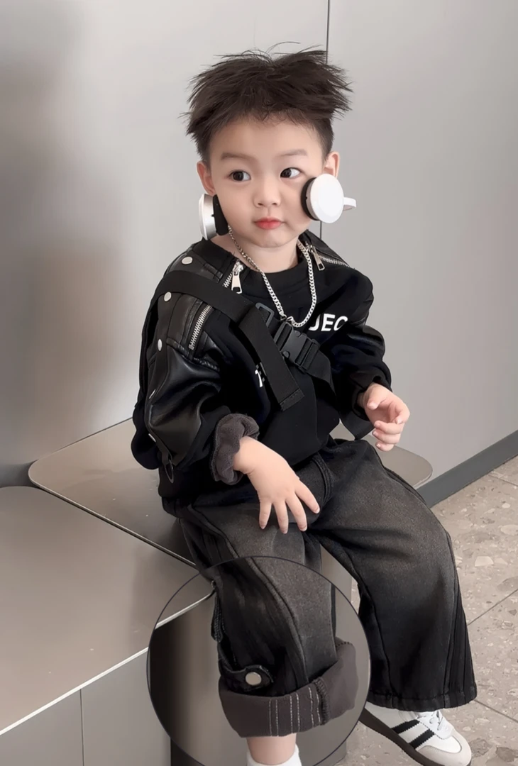 儿童2025加绒套头纯色字母韩版单排扣拼色卫衣秋冬男童皮衣两件套