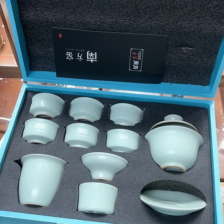 孤品茶具套装等。