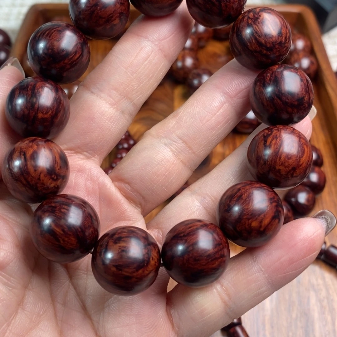 心***意花梨木类红降花梨公黄油满芝麻点1.8