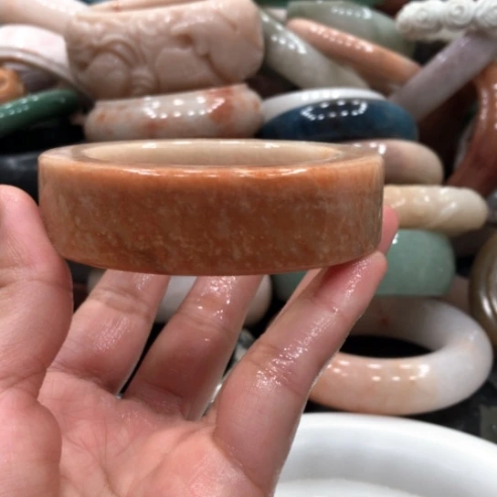 石英质玉手镯未镶嵌梦***仙