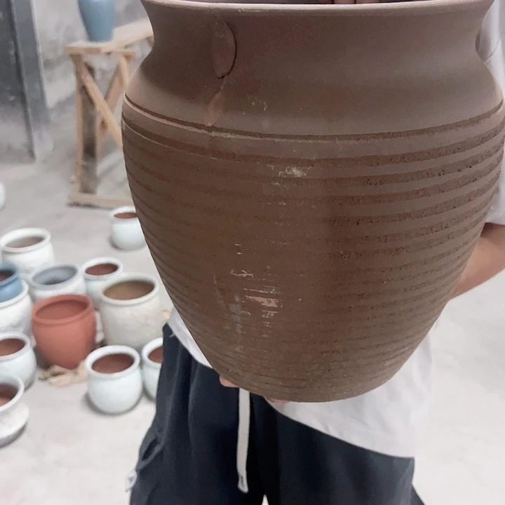高度31厘米口24厘米