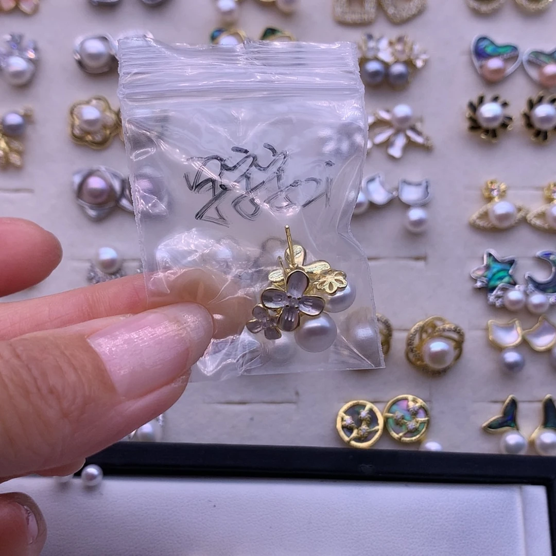 【闪购商品】淡水珍珠耳饰合金