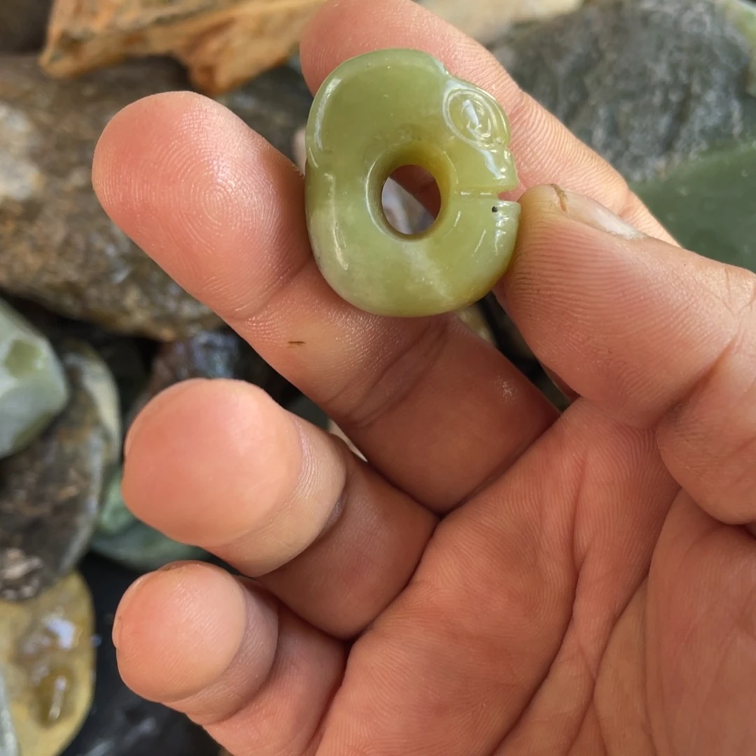 岫岩老玉（透闪石质玉）未镶嵌挂件