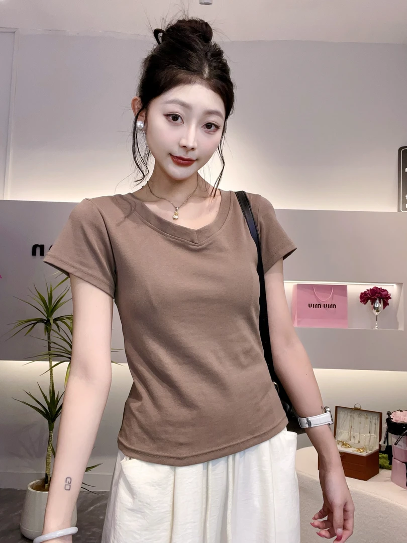 ZUIMEI气质纯欲设计感2025夏季新款v领正肩短袖t恤女修身显瘦上衣