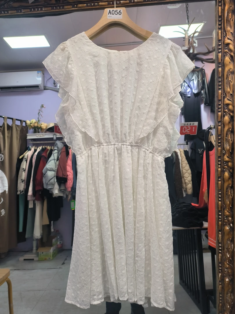 A000-062女装实体店到期清货连衣裙夏装直播间为准