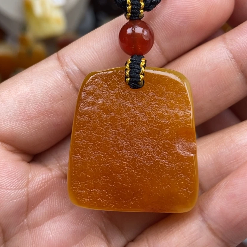 【闪购商品】琥珀颈饰未镶嵌