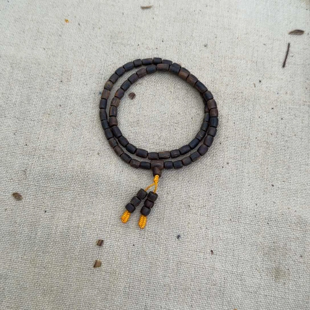 沉香手串陌*绿奇楠沉水双圈约0.4-7多样性发一条