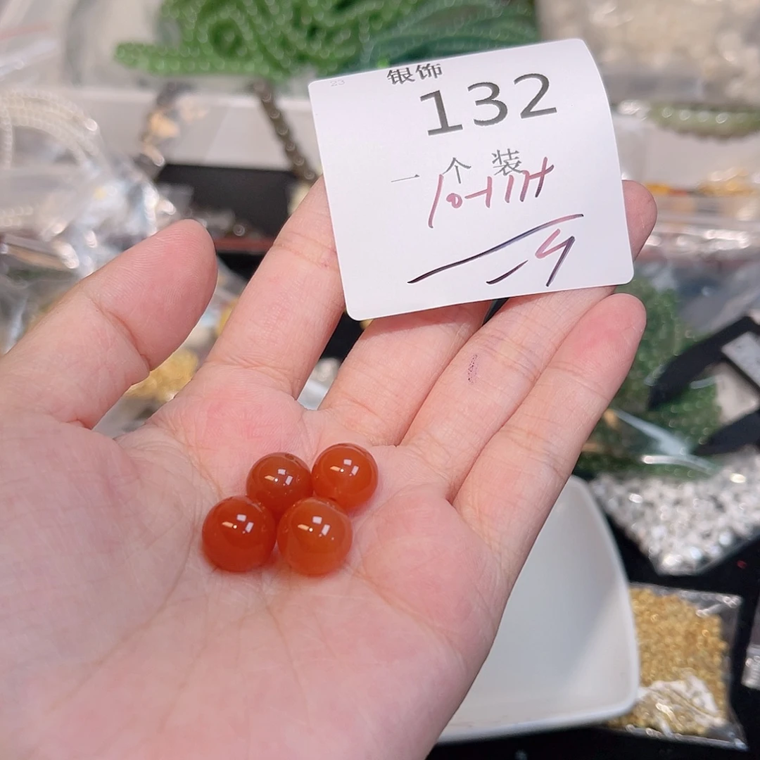 未镶嵌珠宝半成品水晶132 。