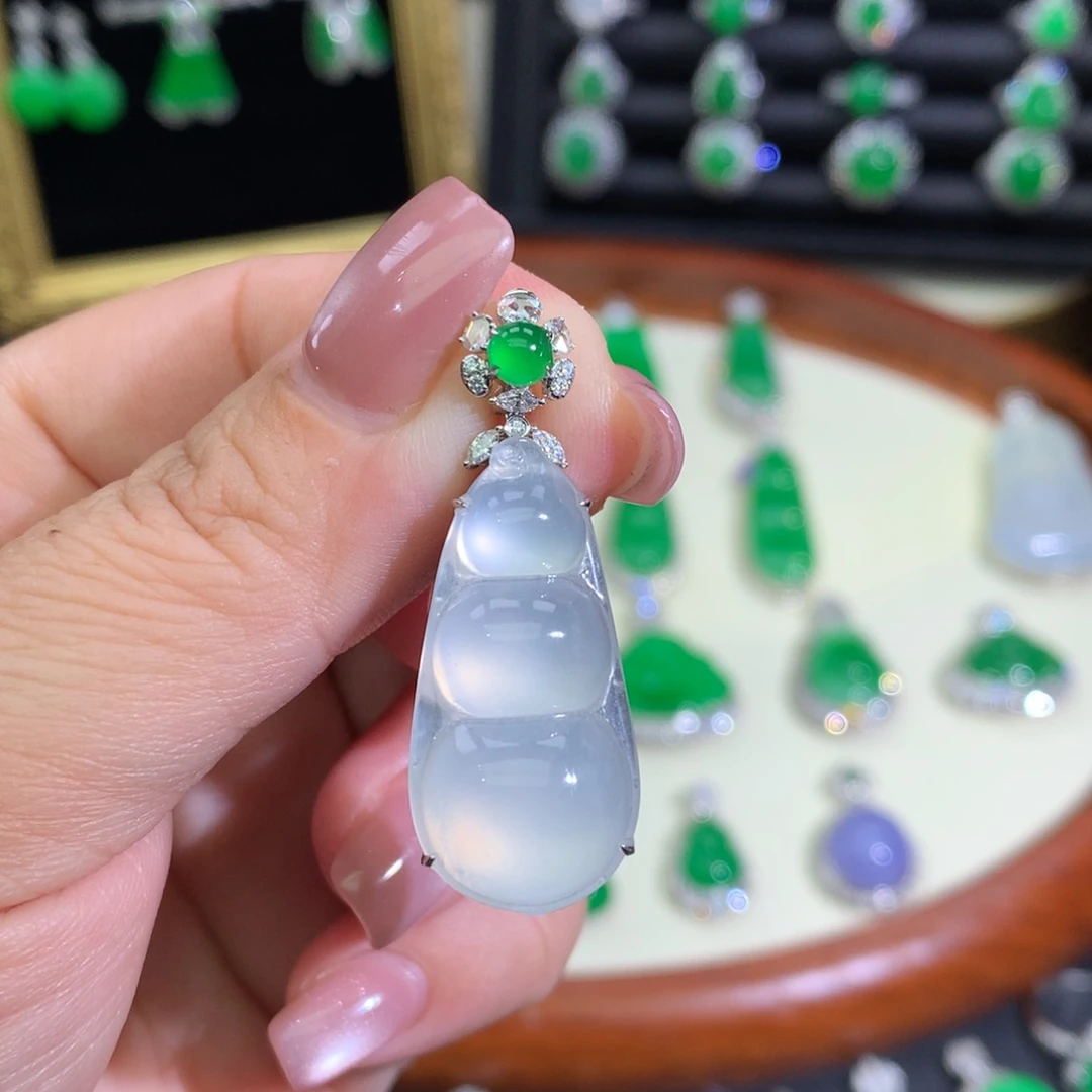 翡翠18K金镶嵌吊坠(不含链)
