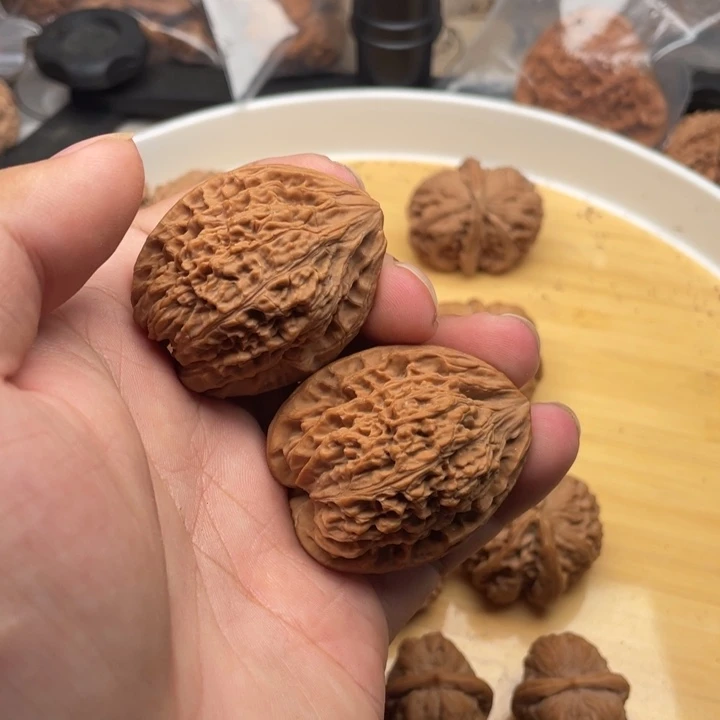 文玩核桃把件遇**象