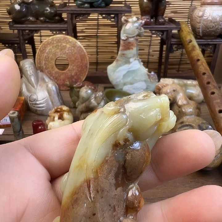 胡***荣和田玉（糖玉）未镶嵌挂件