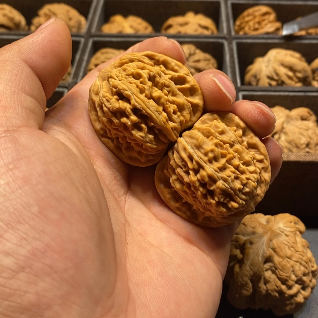 文玩核桃把件都**了四座楼68