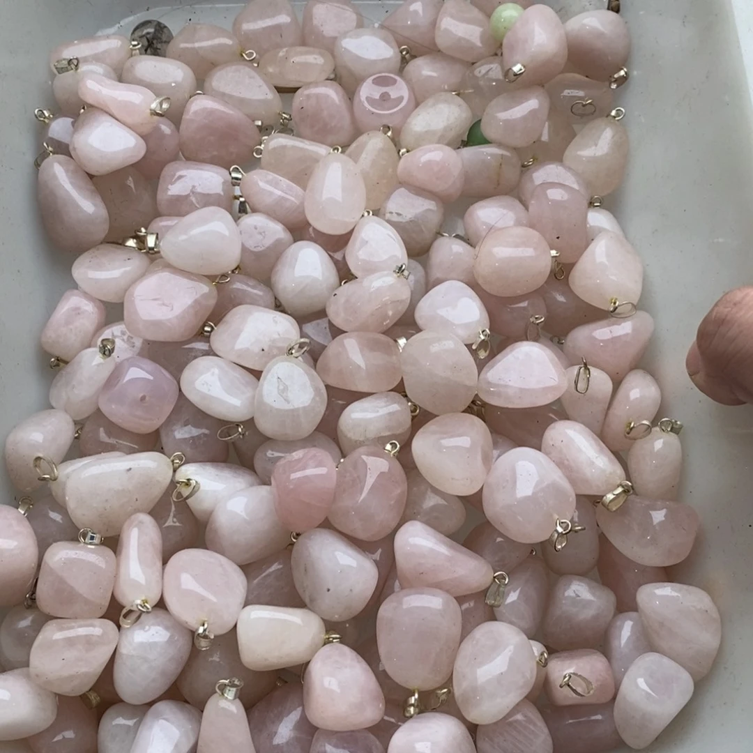 未镶嵌玛瑙/玉髓珠宝半成品六个装纯天然粉水晶半孔吊坠