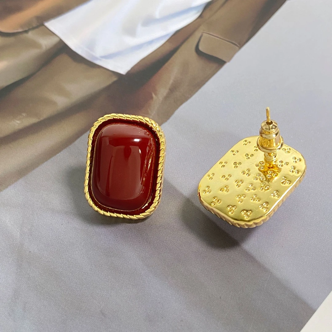 铜合金无非金属耳饰 LEEWU里物【秋冬矩形立体耳环】复古轻奢耳环