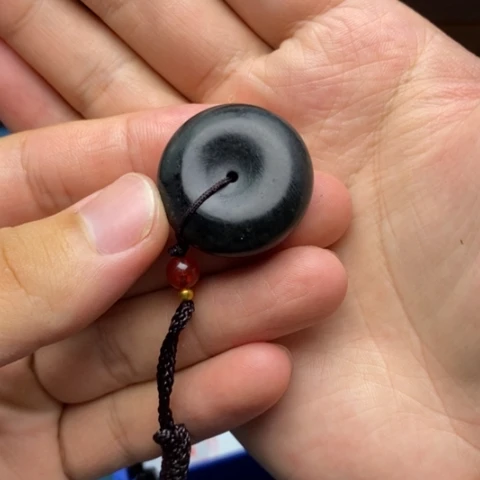 *****颈饰未镶嵌和田玉