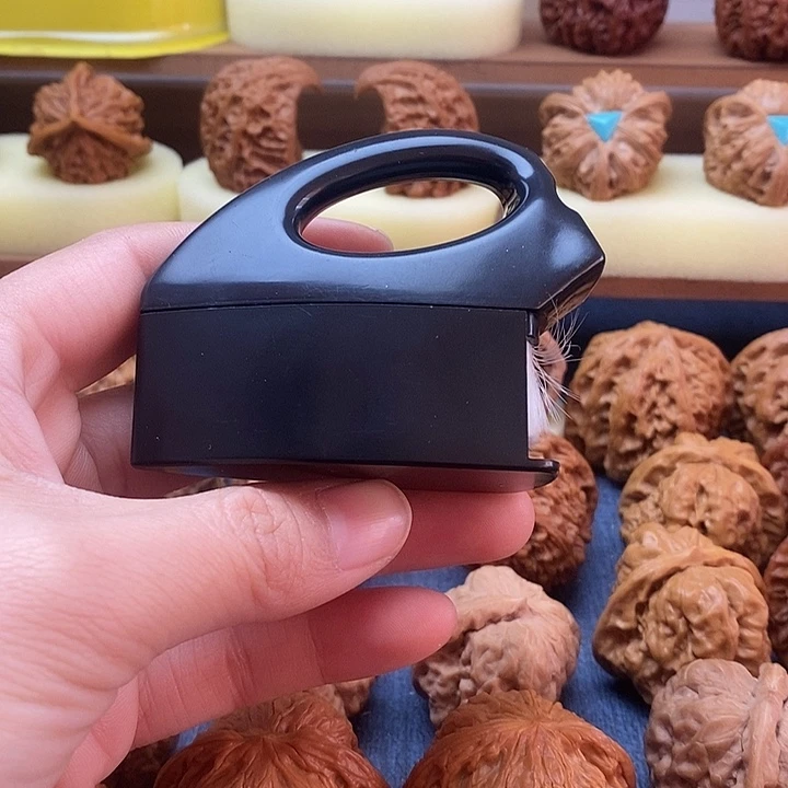 文玩核桃把件定制万毛刷