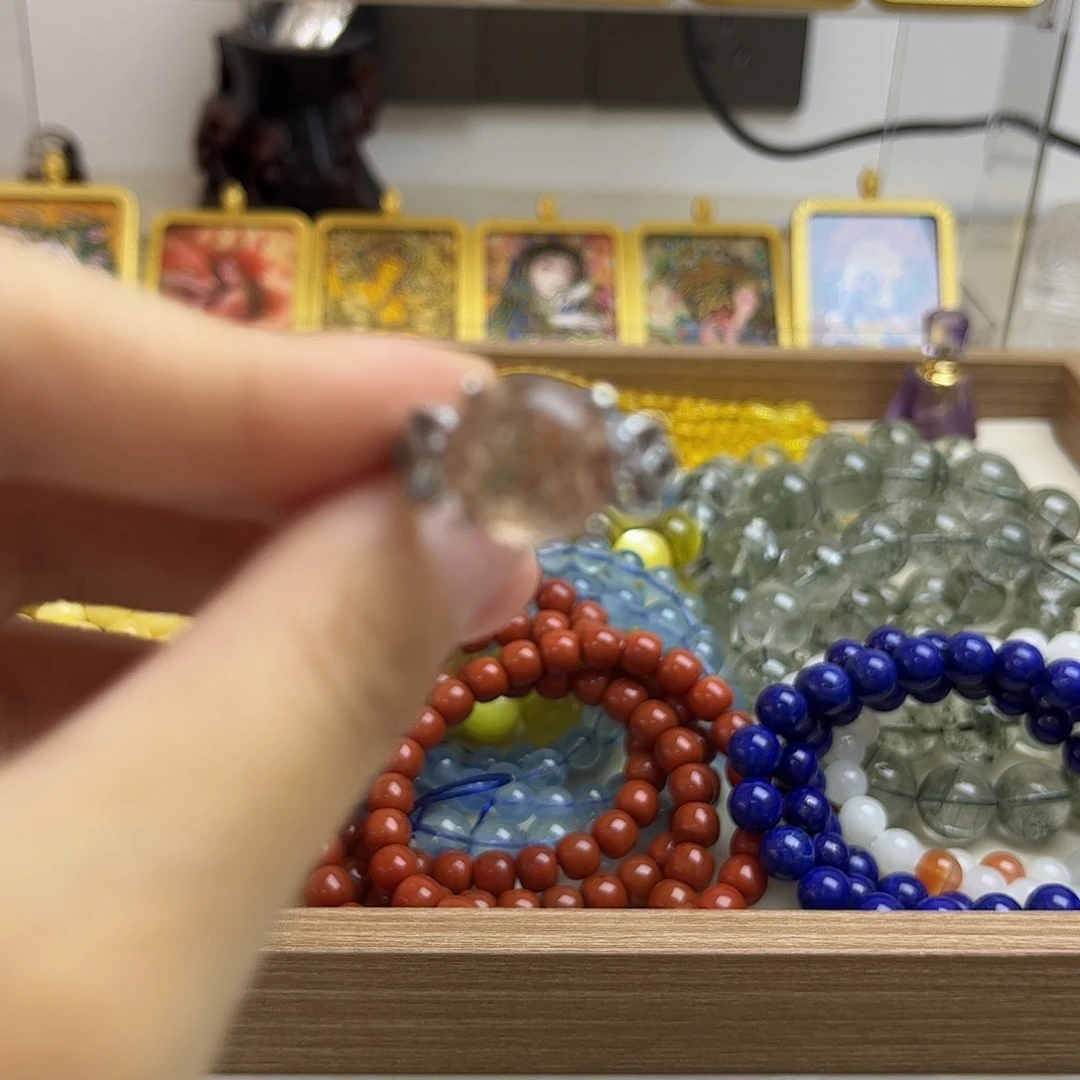 合金戒指水晶矿坑