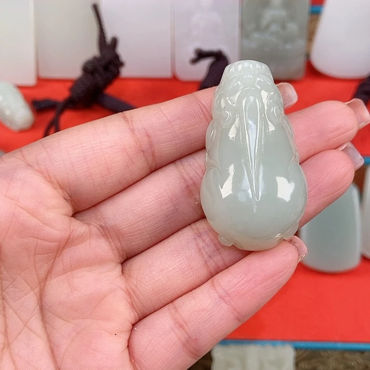 【闪购商品】颈饰未镶嵌和田玉