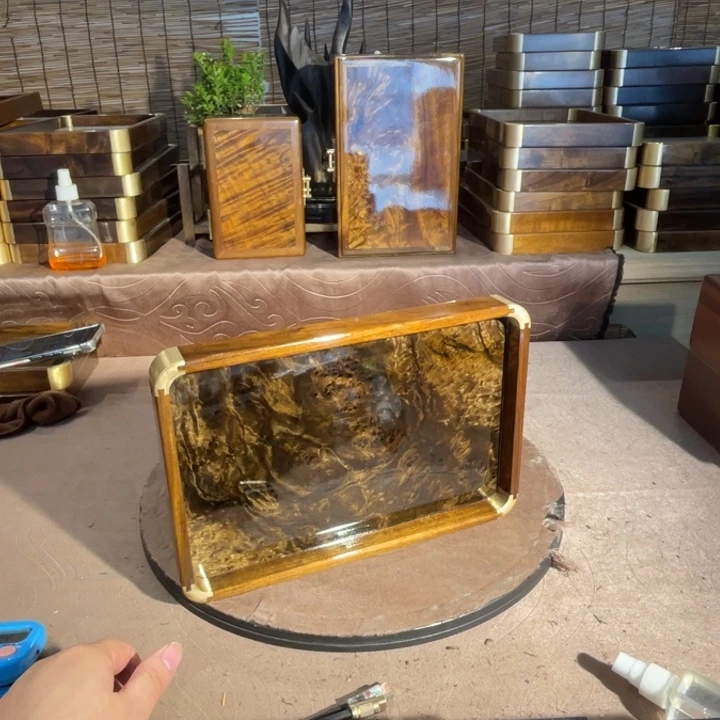 金丝楠残**痕金丝楠木文盘