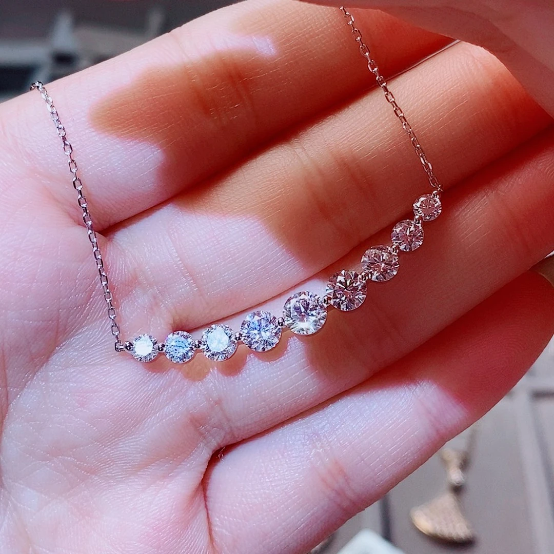 铂Pt950镶嵌实验室培育钻石颈饰2ct 微笑项链 9个