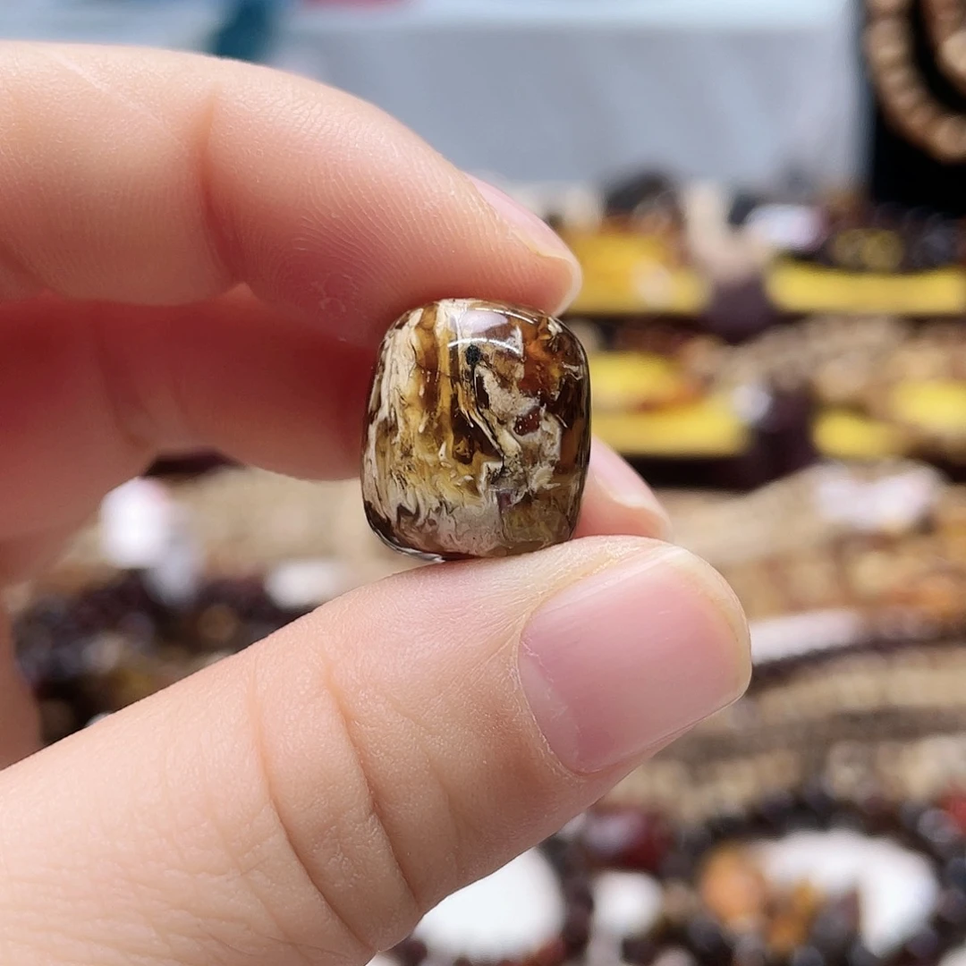 琥珀裸石未镶嵌花*e十四