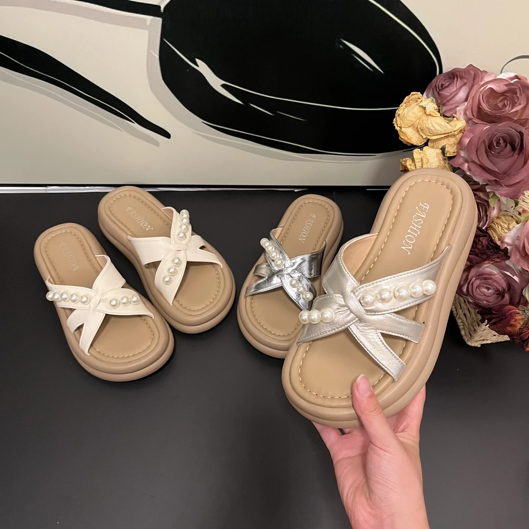 2025夏季新款外穿珍珠休闲时尚百搭简约中式国风沙滩凉拖一字拖女