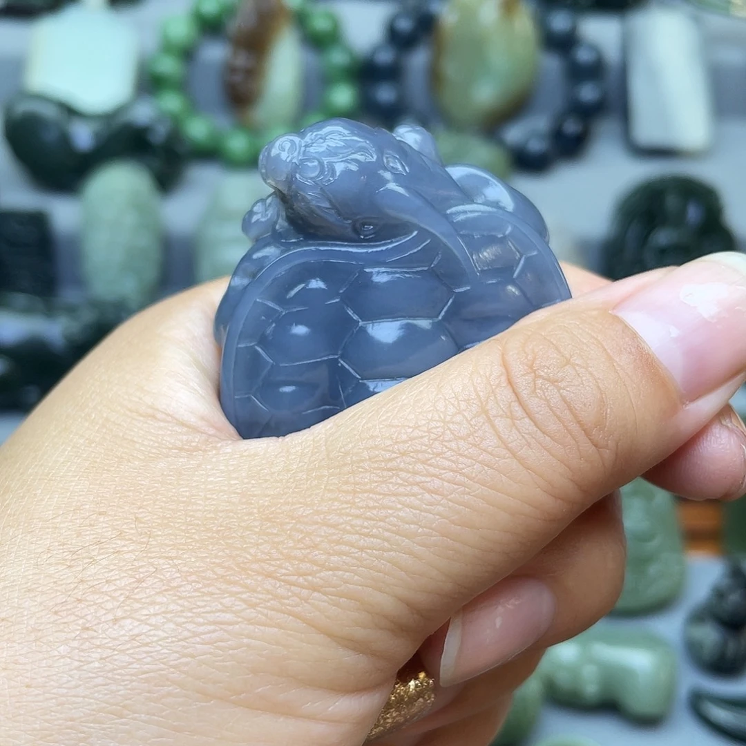 嘟***嘟和田玉未镶嵌挂件