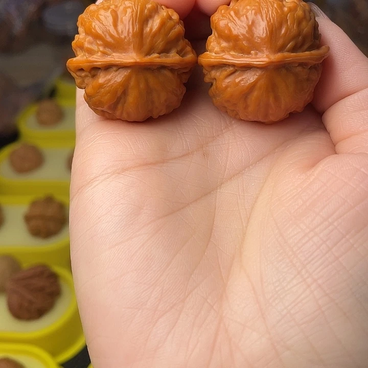 卷***儿吊坠文玩核桃蚂蚁纹