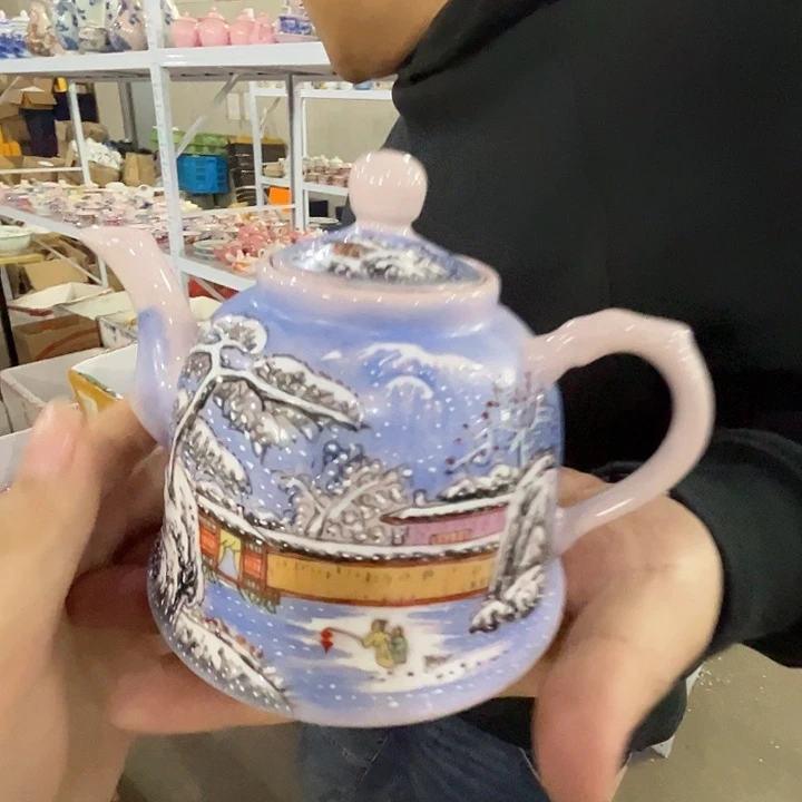 瓷片景德镇陶瓷红嘻嘻蓝红雪景壶
