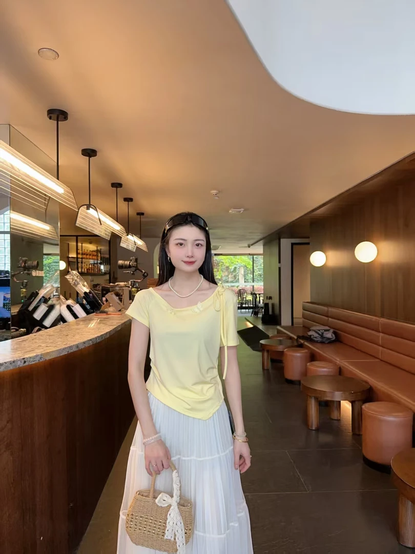 5599【衣长47】露肩洋气T恤夏季新款设计感收腰不规则蝴蝶短袖上衣