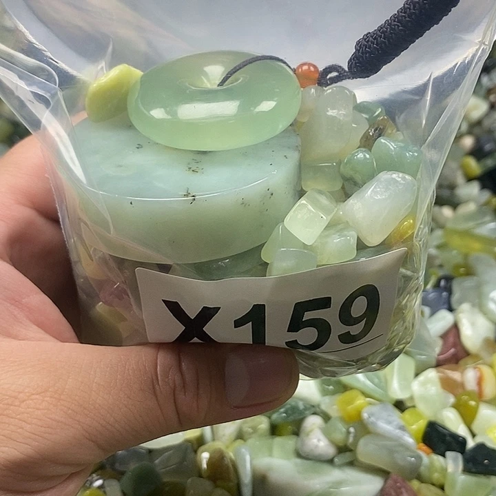 未镶嵌蛇纹石玉鱼缸石