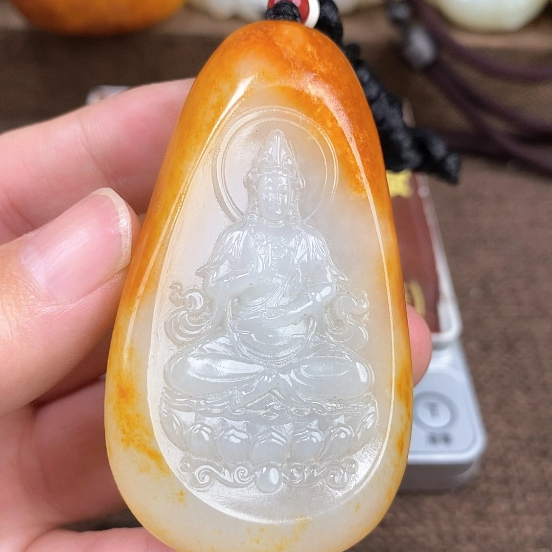 和田玉颈饰未镶嵌