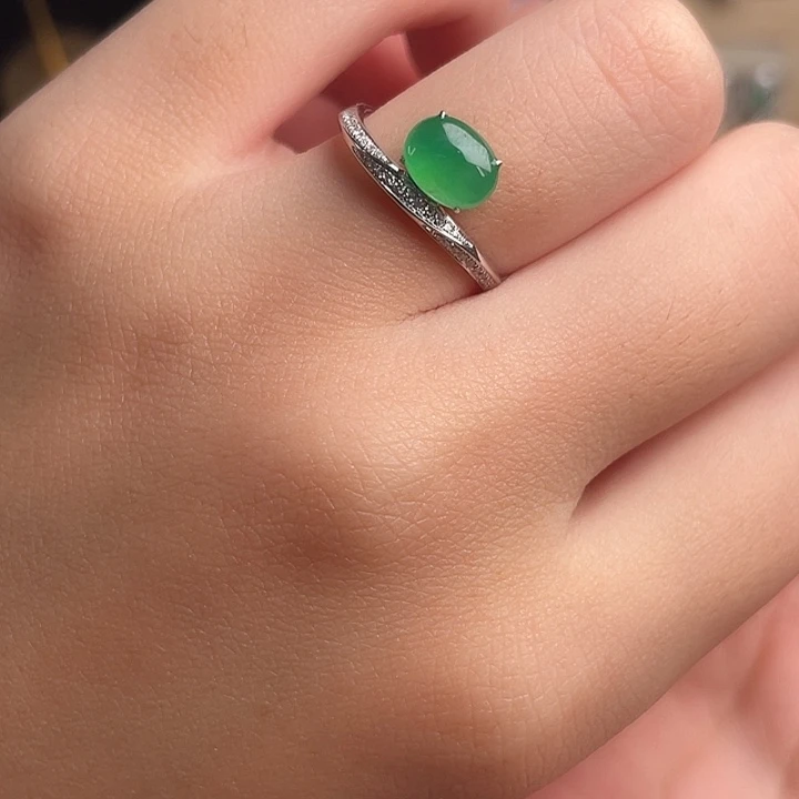 翡翠18K金镶嵌挂件